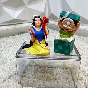 1997 Snow White Set of 2 Ordaments